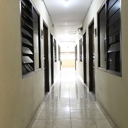 Hotel Reddoorz Near Ciputra World Kuningan 3 à Jakarta Extérieur photo
